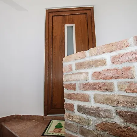 Old Town Square アパート *