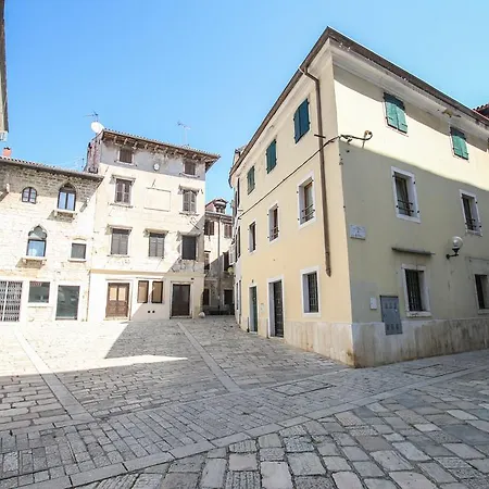 Old Town Square * ポレッチ