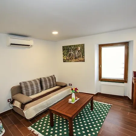 Old Town Square * ポレッチ