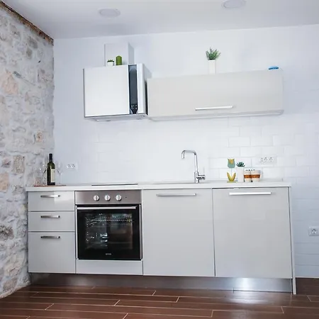 Old Town Square ポレッチ